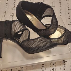 Comfortable net sandals